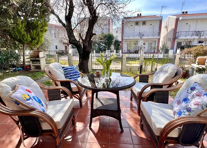 The Almond Tree Nikiti (Sithonia)
